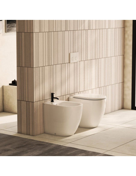 Coppia Sanitari Filomuro Vaso e Bidet a Terra Senza Brida + Coprivaso Soft-Close | Globo Daily 53.34 Coppia Sanitari
